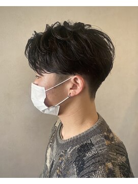 ルクスバイアフィナー(Luxo by Afinar) luxo by afinar 刈り上げセンターパート