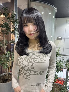 ヘアーアンドメイク ビス(HAIR&MAKE bis) ブラック×ザクザクレイヤーカット