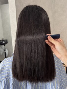 ランプシー(Lampsi) 【うねり・パサつきゼロ】潤い満点髪質改善