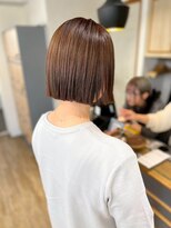 ネオリーブ クーロ(Neolive curro)&nbsp;小顔タッセルボブ×ぱつっとボブ[美髪/縮毛矯正/丸型卵型]