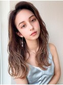 夏に映えるナチュラルブラウンヘアスタイル