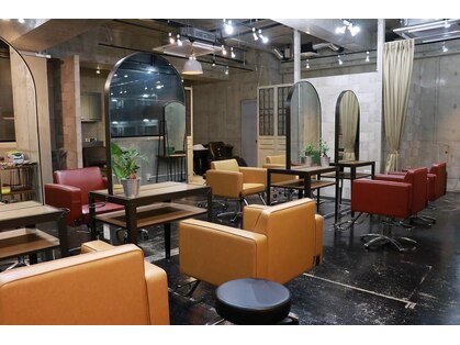 メノン 茨木店(Menon)の写真