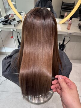 ロンドウル 熊本(Lond ulu) 暗めカラー/レイヤーカット/髪質改善/縮毛矯正/韓国ヘア