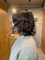 カフネ ジュントス ヨロ(Cafune' juntos YOLO) ミディアムボブパーマ