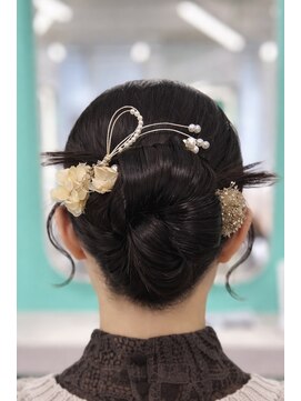 ビービー(BeB) 【新垣】大人上品カチモリ風シニヨン