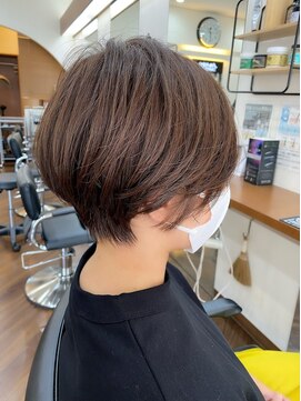 オンフリーク(ON FLEEK) #オリーブカラー#マッシュショート#オンフリーク#下関