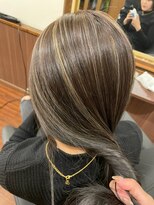 エンレイ(enRei) 大人キレイストレートバレイヤージュホワイトミルクティー耳かけ