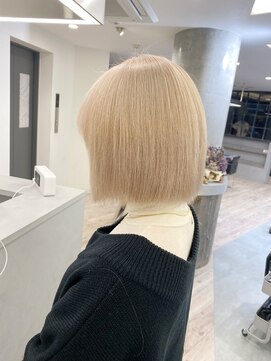 ルーブ トウキョウ(Loob. TOKYO) ホワイトベージュ【ケアブリーチ、イルミナカラー】