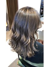 ☆おすすめクーポン1☆【白髪ぼかしにもオススメ】3Dハイライトカラー ￥4400～