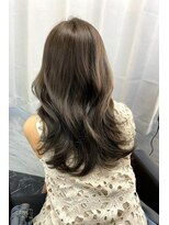 ランズ(LANDS) カーキアッシュブラウンレイヤーカット 【韓国ヘア 大阪 梅田】