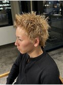 スパイキーショートメンズカットケアブリーチダブルカラー