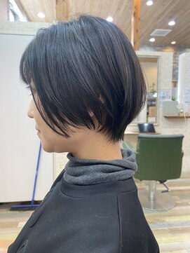シャイ グラングーラボ(SHY gran-gue L’ab) ショートボブ