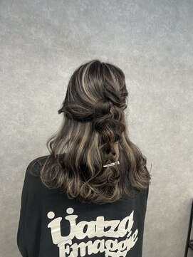 ミストプラス(MIST+) 縮毛矯正髪質改善ハイライトレイヤーカット尼崎美容室エクステ