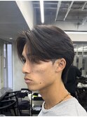 刈り上げセンターパートテーパーフェードカットニュアンスパーマ
