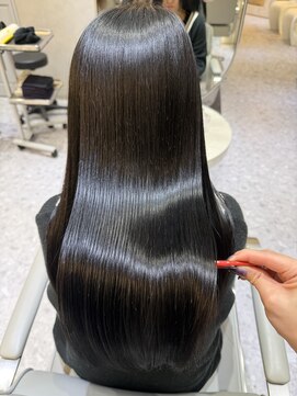 ジーナ 天神(Zina) [Zina福岡天神]髪質改善/黒髪/韓国ヘア/前髪/顔周り