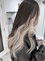 ペレ 梅田(PELE)&nbsp;黒髪/クラゲヘアー/オリーブグレー/小顔/ココアベージュ/梅田