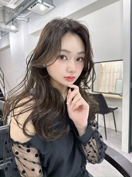 キティー(kiti) グレージュ×レイヤーカット