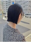 冬◎大人可愛い黒髪ボブ×ぷつっとラインで美髪見せ