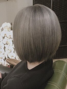 ヴィアージュ 六地蔵店(Viage)の写真/一人ひとりの骨格や顔の形に合った、小顔魅せするショートをご提案◎どの角度から見ても綺麗なシルエットに