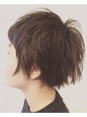 オン眉マニッシュショートボブローライト
