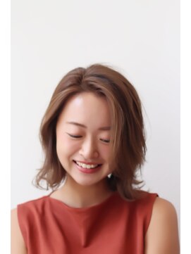 エイト オキナワ 沖縄新都心店(EIGHT okinawa) 【EIGHT 沖縄】ナチュラルハイライト×フェザーカット