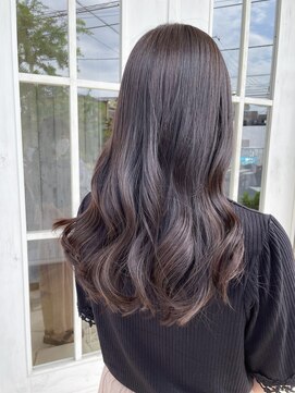 ブル(blu) ごろっと巻きが可愛いロングヘア