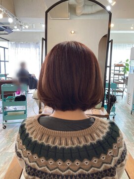 リノカヒリ(Lino kahili) 丸みボブ×ウォームブラウン