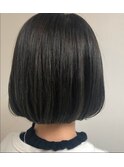 シンプル&洗練されたナチュラルミニボブ