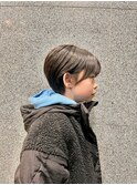 学生くせ毛ショートボブ