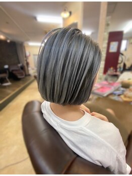 スーペリオル(Superior)の写真/伸びてもキレイなフォルムをキープ◎簡単スタイリングで再現性抜群の可愛いスタイルを実現！