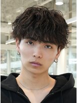 レタッチ バイ フィフス 天神大名(RETOUCH by fifth) 天神メンズパーマルーズパーマシャドウパーマッシュウルフ緩め