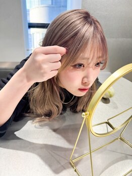 レイミュー 千葉(Lei miu)の写真/丁寧なヒアリングから高い技術力でこだわり抜いた顔周りカット。1mm単位の計算しつくされたカットで印象UP!