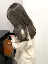attrait塚口【10/1 NEW OPEN(予定)】&nbsp;ロングヘアを上品に。グレージュカラー×丁寧なケアで叶う艶髪