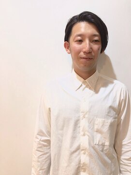 クリリ(KURIRI) ミディアムツーブロック