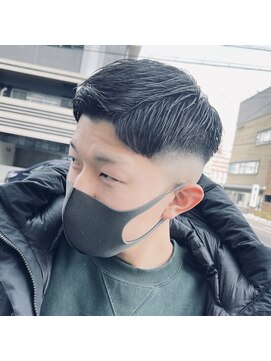 ヘアルーム ルシア(Lucia) スキンフェード