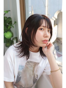 スリーマーク(THREE mark) ふんわり暗髪ピンクオレンジミディアムレイヤー