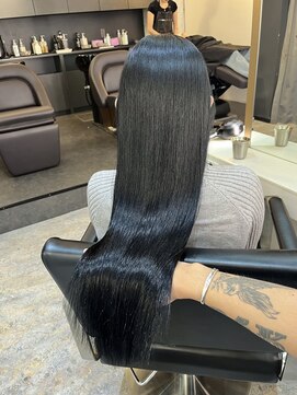 ブレンド 渋谷(BLend) 縮毛矯正.レイヤーカット.ブルーブラック.髪質改善. ヘアカラー