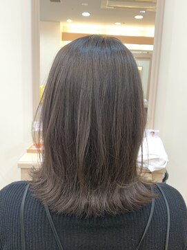 アルターリール(aL ter Rire) ホワイトグレージュ/ミニウルフ/チェリーブラウン/鎌取/福原遼華