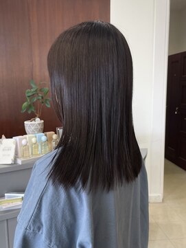 ダークグレージュ