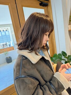 コミレ(COMILE) ミディアムハイライトパーマボブ