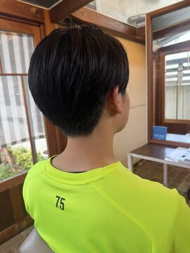 テントヘアー(tent hair) 丸みを残したナチュラルショート