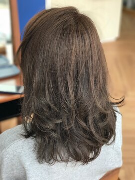 カナエ(CaNaE) カーキーアッシュ