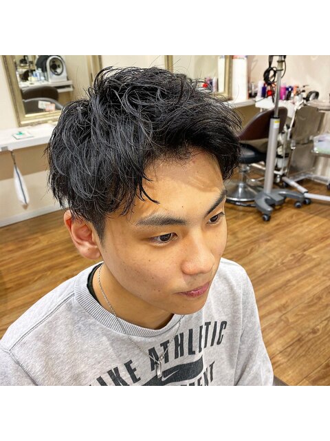 メンズヘアイケメンアップバングショートレイヤーくせ毛風パーマ