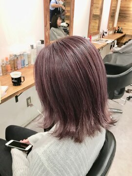 スエード(suede) 【suede】外ハネボブのピンクグレージュ　ブリーチあり