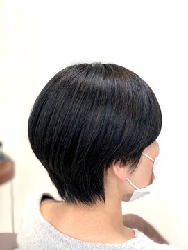 ラヴィータ(La vita) 髪ツヤナチュラルショート