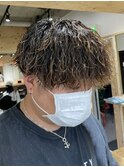 ツイストパーマ無造作パーマメンズマッシュ刈り上げツーブロック