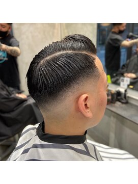 エフエム 明大前(FM) バーバー　刈り上げショート/アップバング/フェードカット
