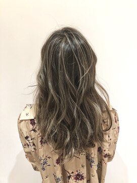 プラスシー(+C) ナチュラル地毛ハイライト