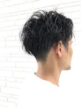 リタ ヘアメイク(Rita hair make)の写真/【オシャレにこだわる男性が集うサロン】絶妙な抜け感や遊び心をプラスしたスタイル創りでメンズに大人気！