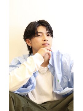 オサヤ タテベ(OSAYA tatebe) センターパートウルフ